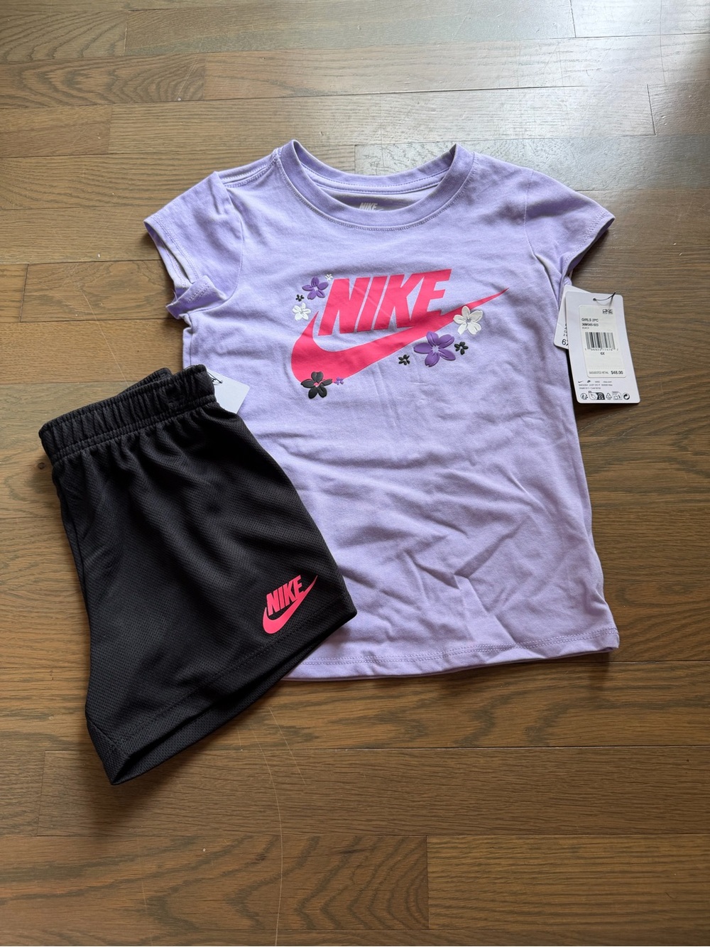 NWT Nike Girls Set size 6X
